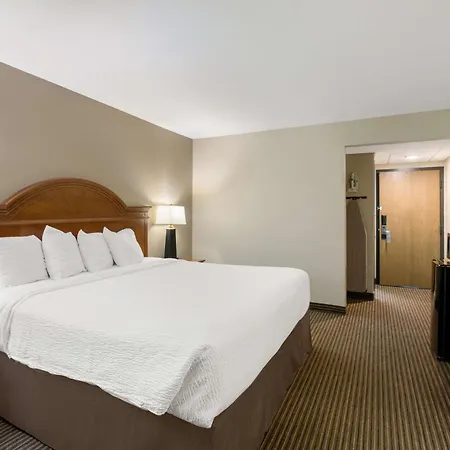 Revel Hotel Minot - Surestay Collection By Best Western Exterior photo