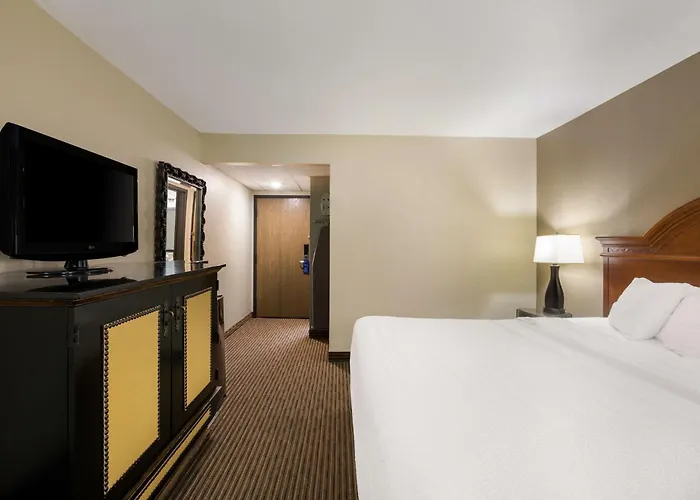 Revel Hotel Minot - Surestay Collection By Best Western