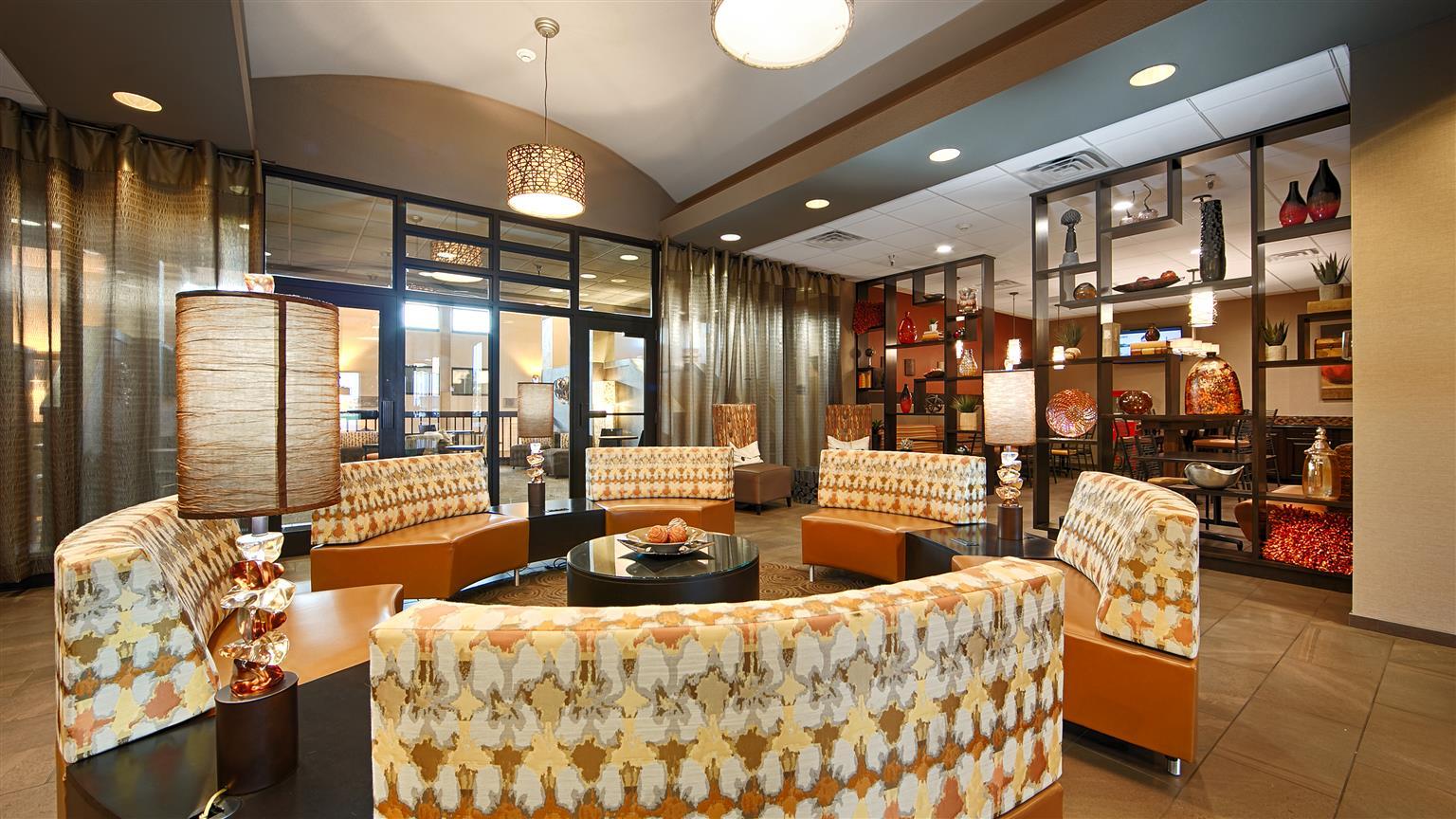 Revel - Surestay Collection By Western Hotel 3*