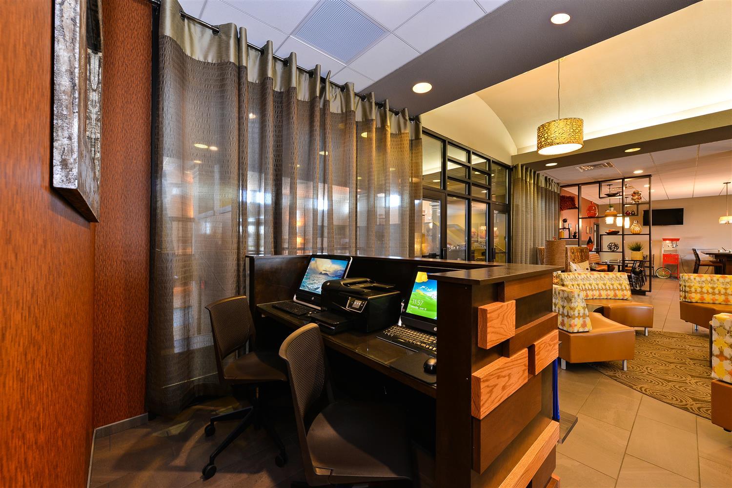 Hotel Revel - Surestay Collection By Western 3*