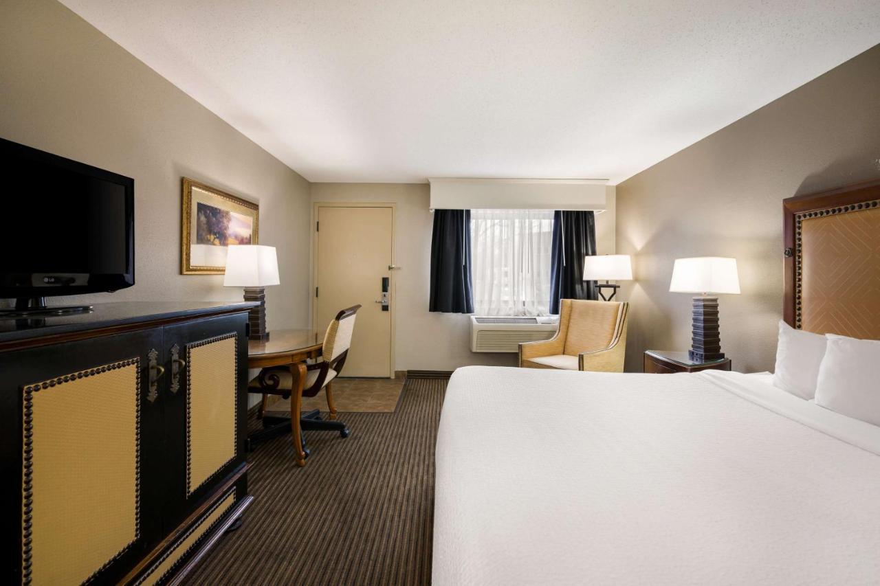 Revel - Surestay Collection By Western 3*