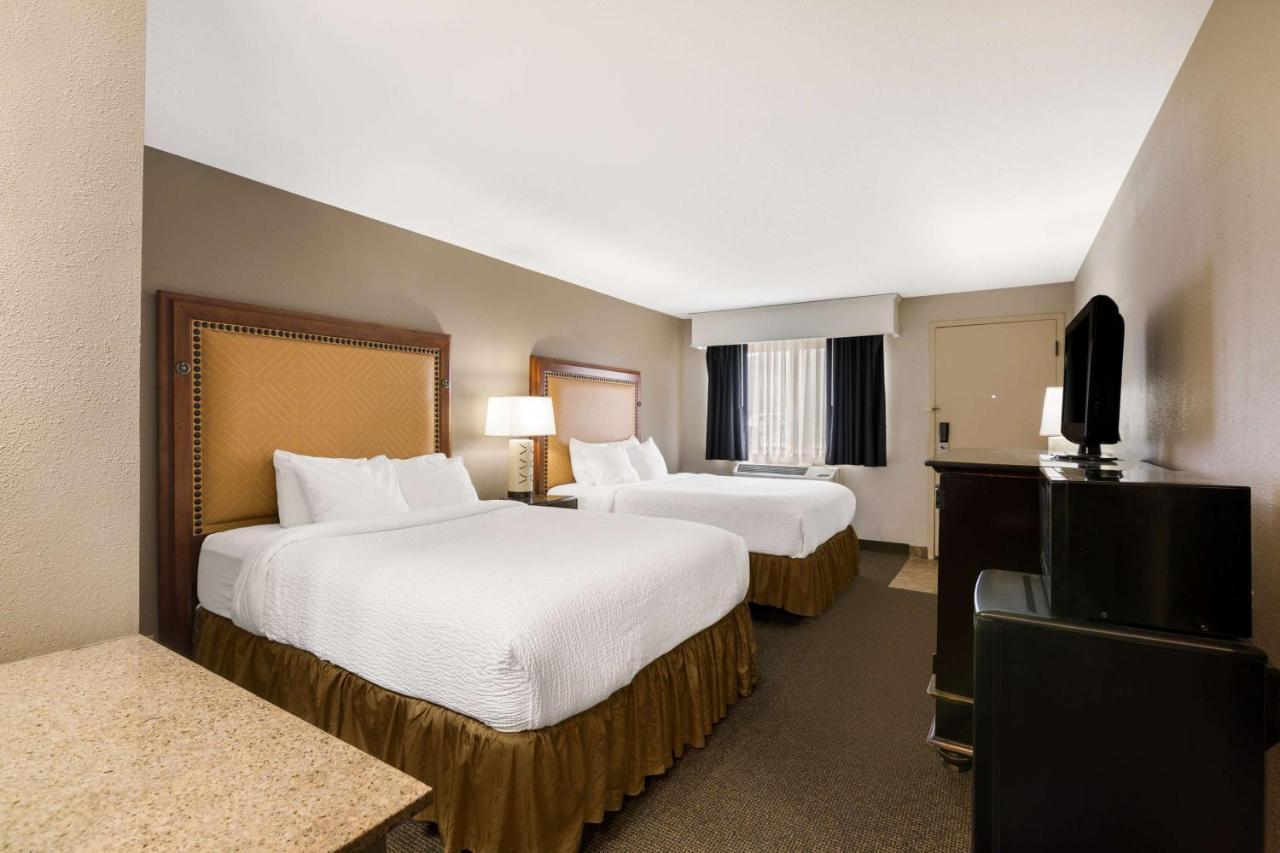 Revel - Surestay Collection By Western Hotel