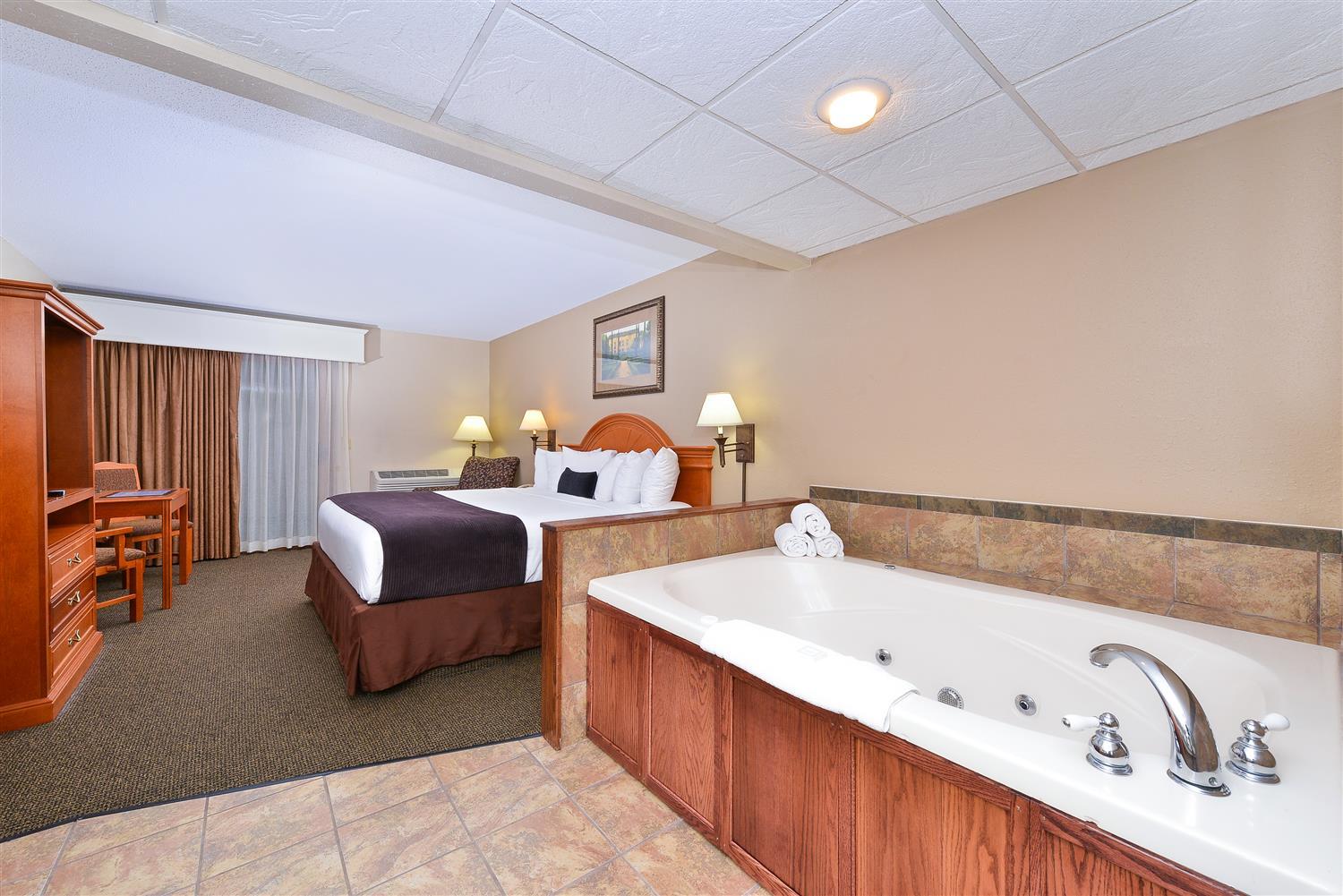 Revel - Surestay Collection By Western Hotel 3*